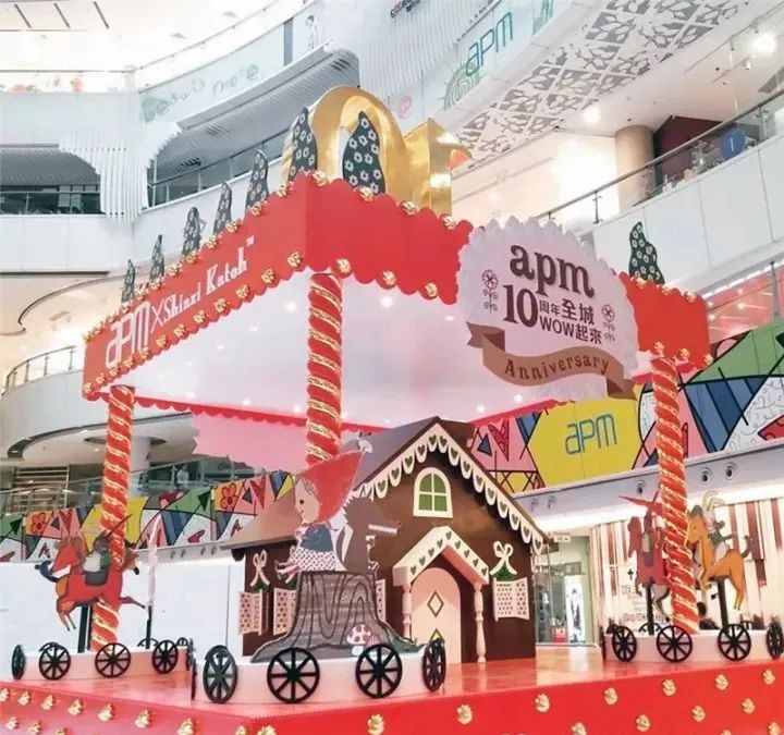 廣告行業(yè)彩白彩、KT板、雙面吊旗，廣告人要抓住圣誕節(jié)商機(jī)。